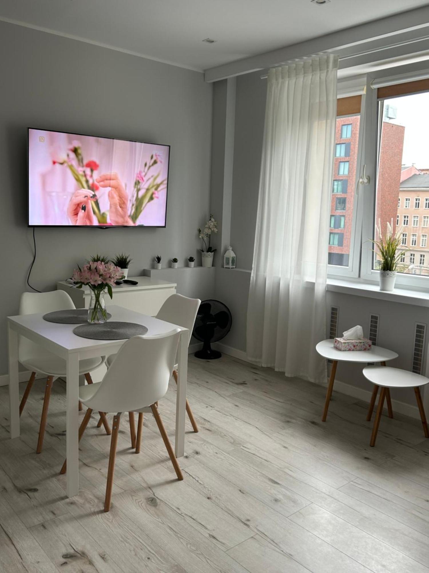 Apartament Na Dworcowej Centrum Parking Gratis 弗罗茨瓦夫 外观 照片